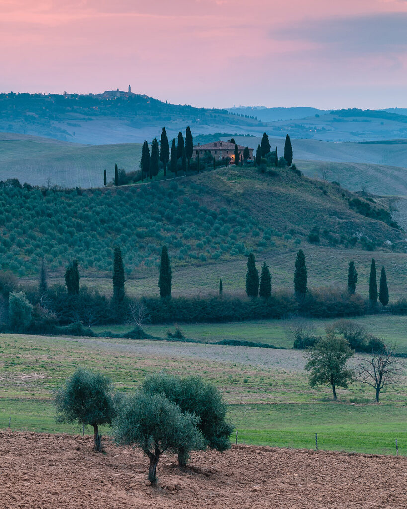 Belvedere sunrise, val d'orcia, tuscany, italy